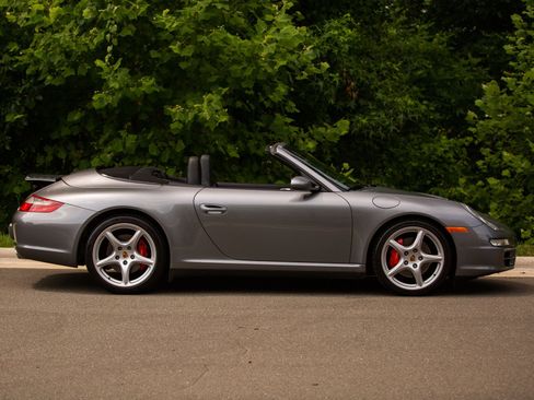 Used 2006 Porsche 911 Carrera 4S AWD/4WD image 6