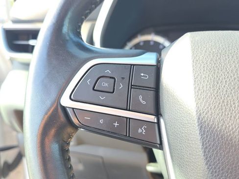 Used 2023 Toyota Highlander XLE image 21