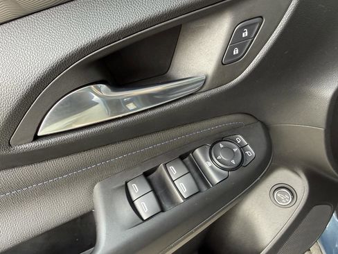 Used 2024 Buick Envista Sport Touring w/ Convenience I Package image 10