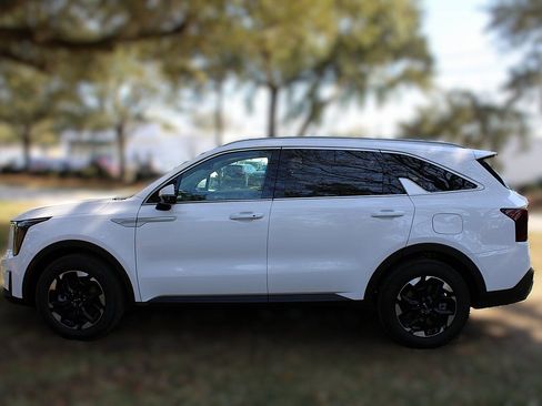 New 2026 Kia Sorento S w/ S Panoramic Sunroof Package image 14