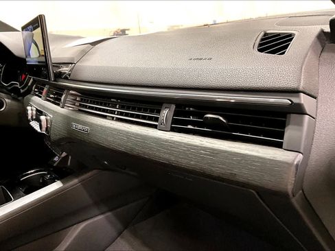 Used 2021 Audi A4 2.0T Premium w/ Convenience Package image 17