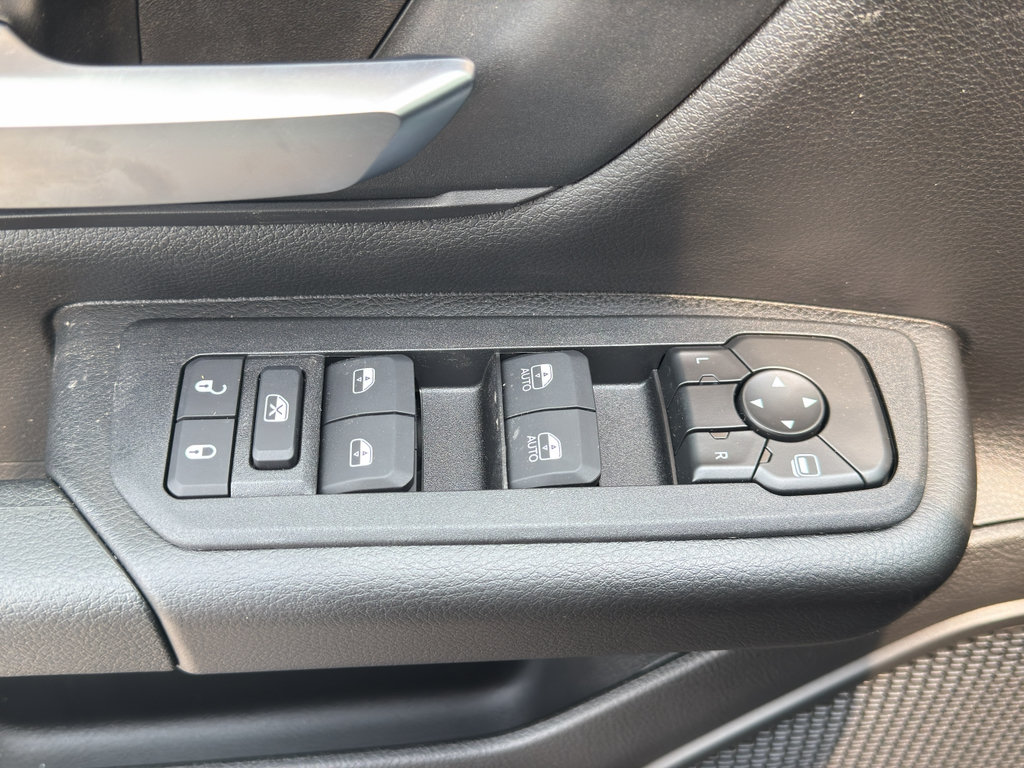 New 2026 RAM 1500 Express AWD/4WD image 12