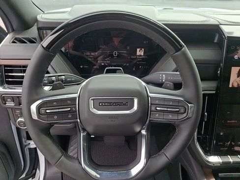 New 2026 GMC Yukon XL Denali w/ Denali Reserve Package AWD/4WD image 16