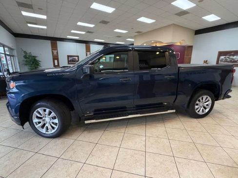 Used 2021 Chevrolet Silverado 1500 Custom RWD image 3