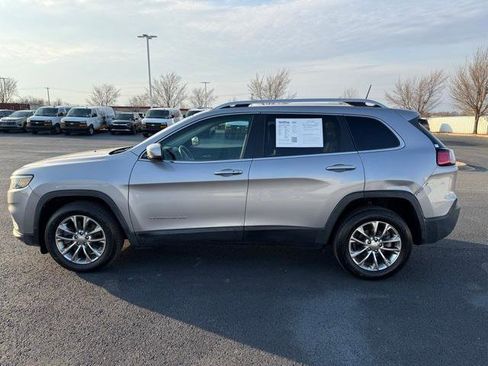 Used 2019 Jeep Cherokee Latitude Plus image 7