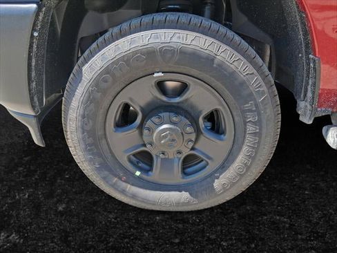 New 2025 RAM 2500 Tradesman image 31