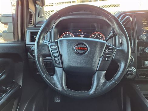 Used 2021 Nissan Titan PRO-4X w/ Pro-4x Utility Package image 12