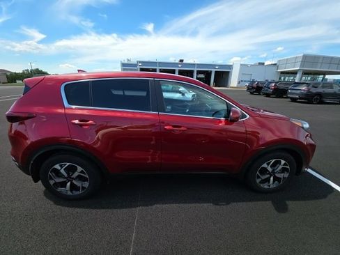 Used 2021 Kia Sportage LX FWD image 5