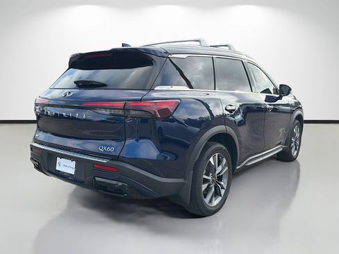 Used 2023 INFINITI QX60 Luxe w/ Performance Audio Package image 3