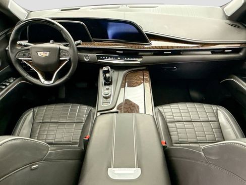 Used 2022 Cadillac Escalade Sport Platinum AWD/4WD image 13