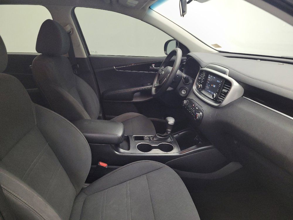 Used 2020 Kia Sorento L FWD image 21