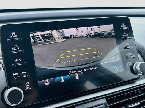 Used 2018 Honda Accord EX image 13