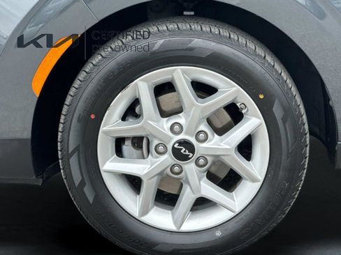 Used 2024 Kia Soul S FWD image 27