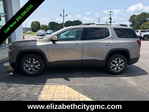 Used 2023 GMC Acadia SLT FWD image 3