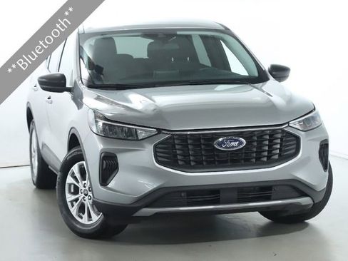 Used 2023 Ford Escape Active image 2