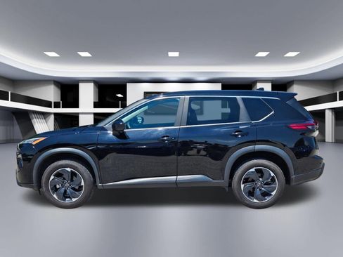 Used 2024 Nissan Rogue SV FWD image 3