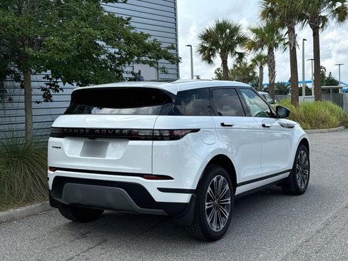 New 2025 Land Rover Range Rover Evoque S image 5