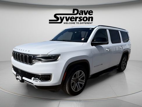 Used 2024 Jeep Wagoneer Series II w/ Flexible Seating Group AWD/4WD image 1