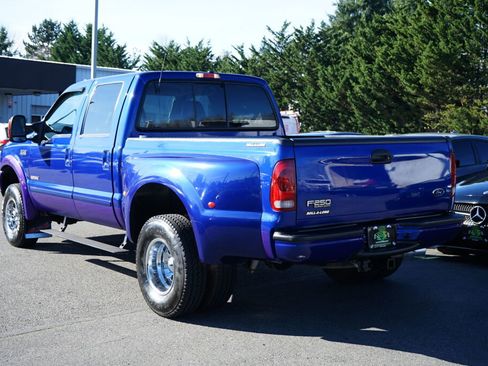 Used 2003 Ford F250 XLT image 3