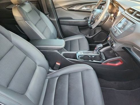 Used 2022 Chevrolet TrailBlazer RS image 19