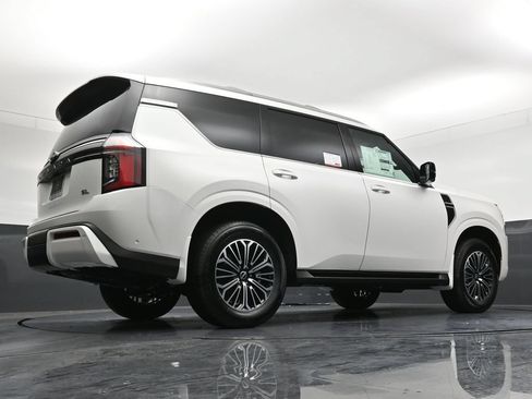 New 2026 Nissan Armada SL w/ Captain's Chari Seat Package AWD/4WD image 32