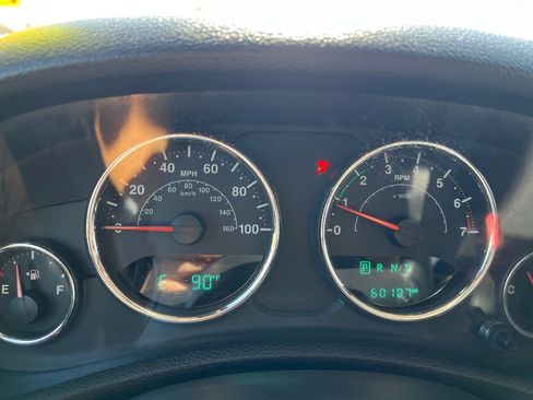 Used 2018 Jeep Wrangler Unlimited Sport S AWD/4WD image 20