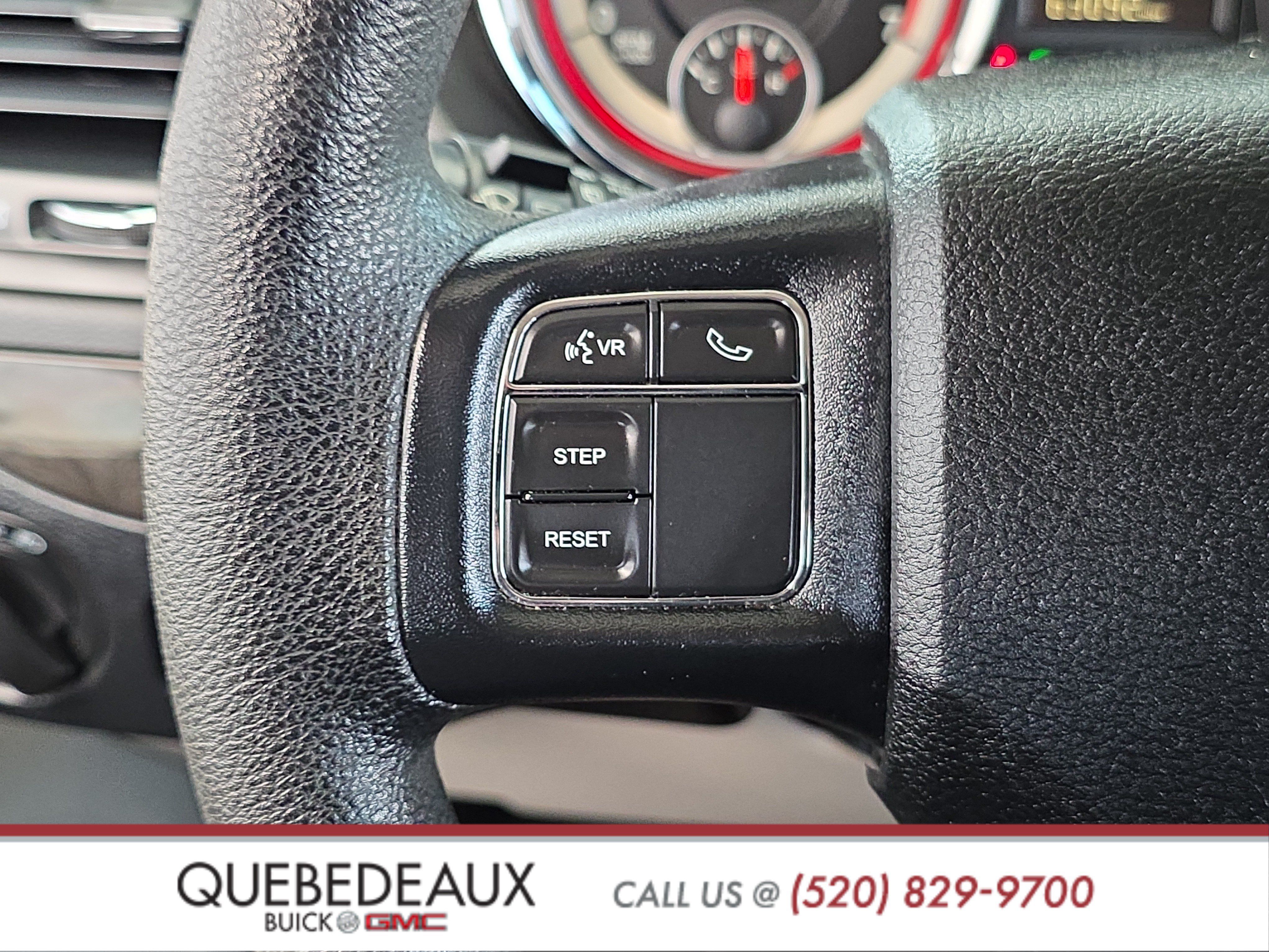 Used 2019 Dodge Grand Caravan SE w/ UConnect Hands-Free Group FWD image 14