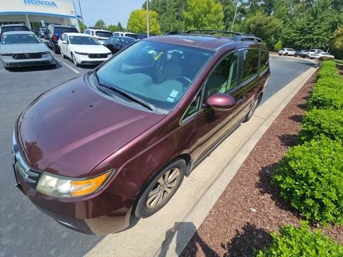 Used 2014 Honda Odyssey EX-L image 3