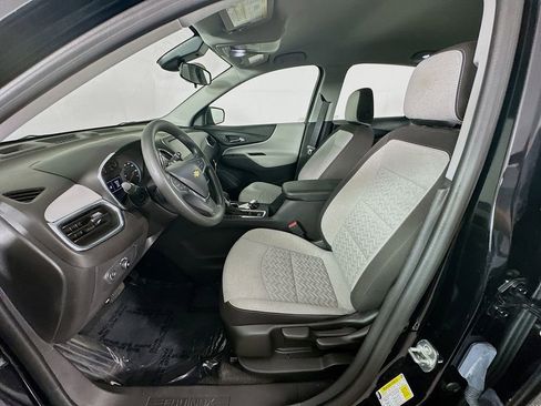 Used 2024 Chevrolet Equinox LS w/ Driver Confidence II Package FWD image 28