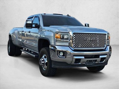 Used 2015 GMC Sierra 3500 SLT w/ Duramax Plus Package AWD/4WD image 3