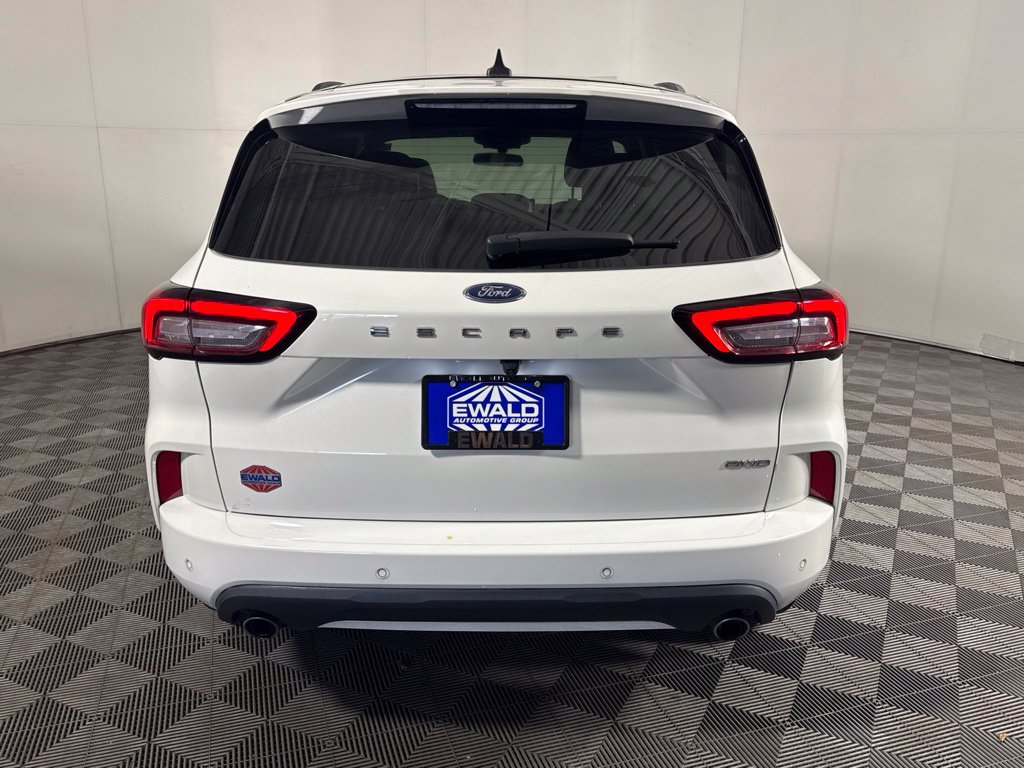 Used 2023 Ford Escape ST-Line w/ Tech Pack #1 AWD/4WD image 8
