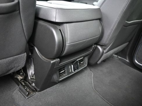 Certified 2024 GMC Sierra 1500 SLT image 29