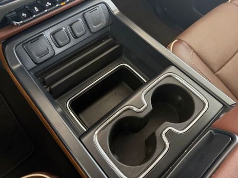 Used 2019 Chevrolet Silverado 2500 High Country w/ Duramax Plus Package AWD/4WD image 24