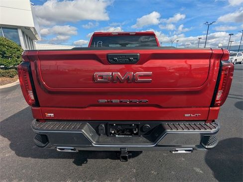 New 2026 GMC Sierra 1500 SLT image 5