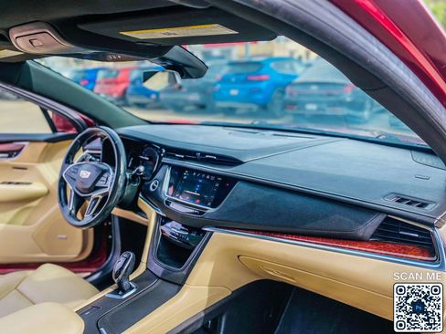 Used 2018 Cadillac XT5 Luxury w/ Driver Awareness Package FWD image 30