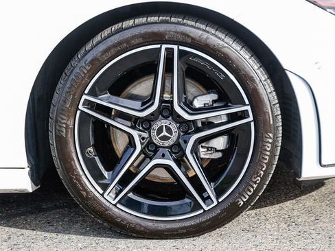 Used 2023 Mercedes-Benz CLA 250 4MATIC image 9