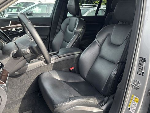 Used 2016 Volvo XC90 T6 Momentum w/ Momentum Plus Package image 12