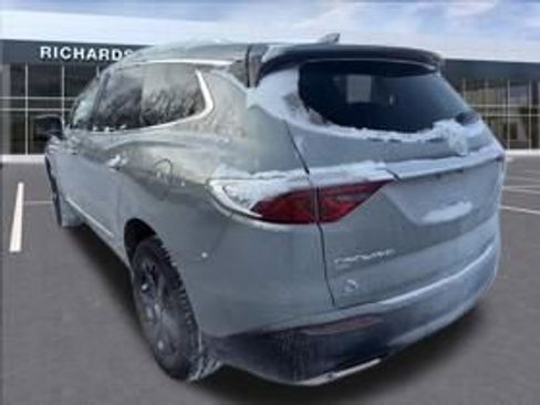 Used 2023 Buick Enclave Essence w/ Sport Touring Edition image 9