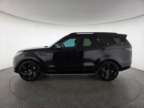 Used 2025 Land Rover Discovery Dynamic SE AWD/4WD image 30