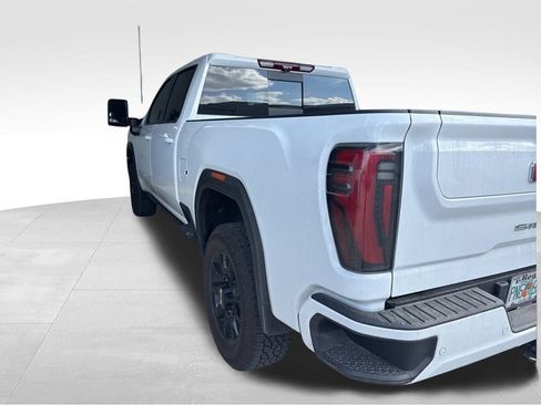 Certified 2025 GMC Sierra 2500 AT4 w/ AT4 Premium Plus Package image 5