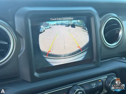 Used 2018 Jeep Wrangler Unlimited Rubicon w/ Dual Top Group image 21