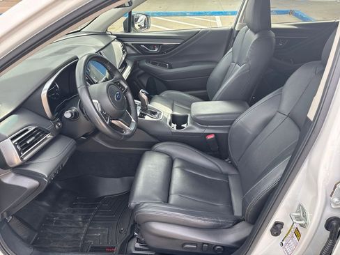 Used 2022 Subaru Outback Limited AWD/4WD image 10