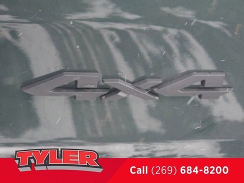 New 2026 RAM 1500 4x4 Crew Cab image 16