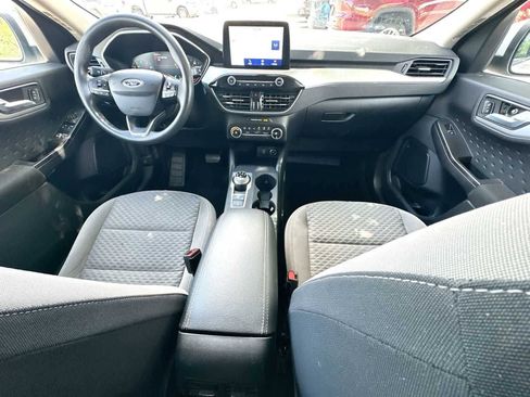 Used 2020 Ford Escape SE image 25