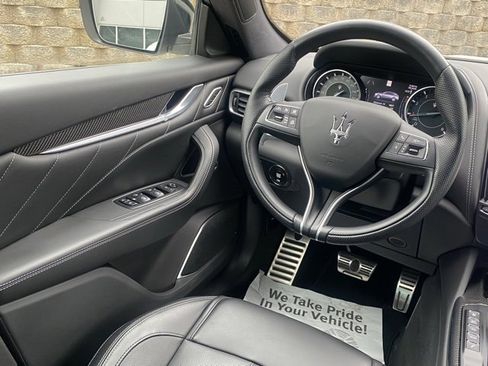 Used 2021 Maserati Levante S GranSport image 46