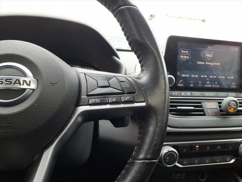 Used 2022 Nissan Altima 2.5 SR w/ Midnight Edition Package image 28