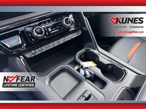 Used 2024 GMC Sierra 2500 AT4 w/ AT4 Premium Plus Package AWD/4WD image 36