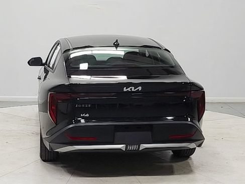 Used 2025 Kia K4 FWD image 6