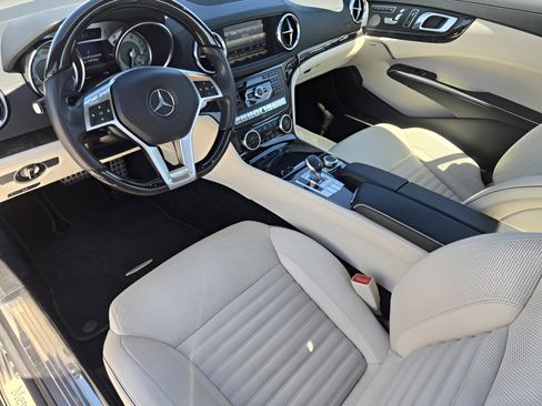 Certified 2016 Mercedes-Benz SL 550 image 17