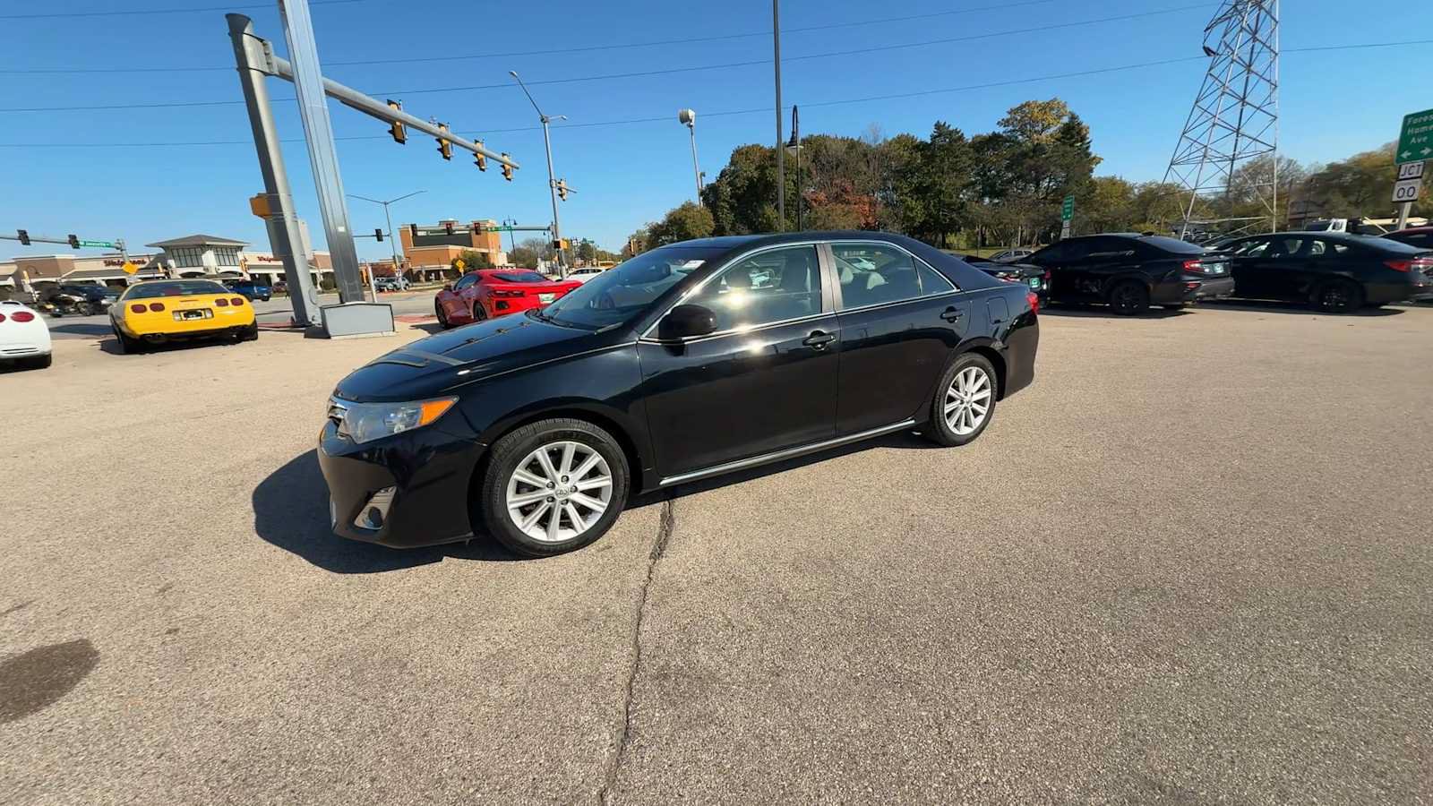 Used 2013 Toyota Camry XLE FWD image 4